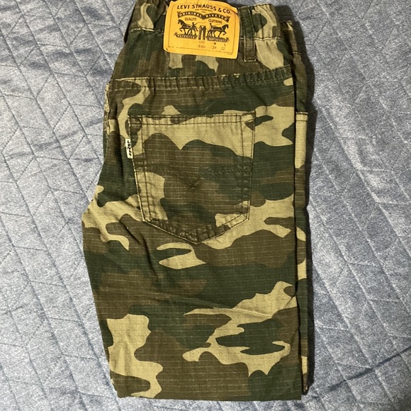 Boys Levi Camouflage Adjustable Joggers Pre-Owned - Picture 10 of 15